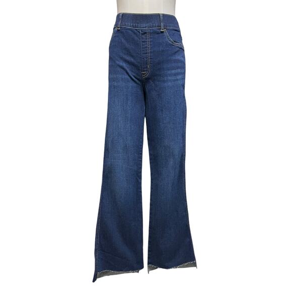 Spanx Womens Step Hem Kick Flare Raw Hem Jeans in Midnight Sz M Tall - Picture 3 of 11